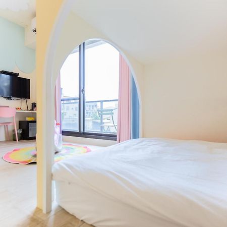 Sunlight Forest Homestay Tainan Buitenkant foto