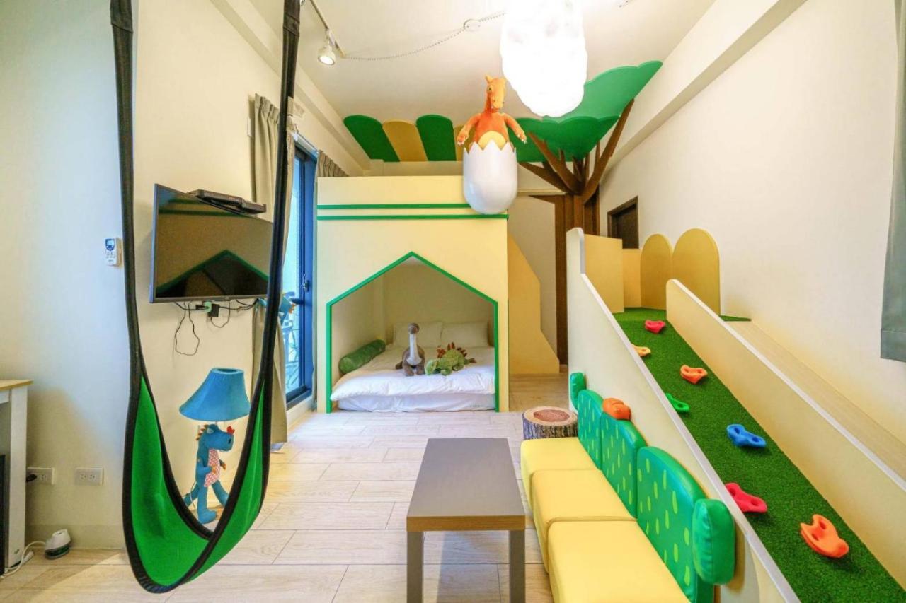 Sunlight Forest Homestay Tainan Buitenkant foto